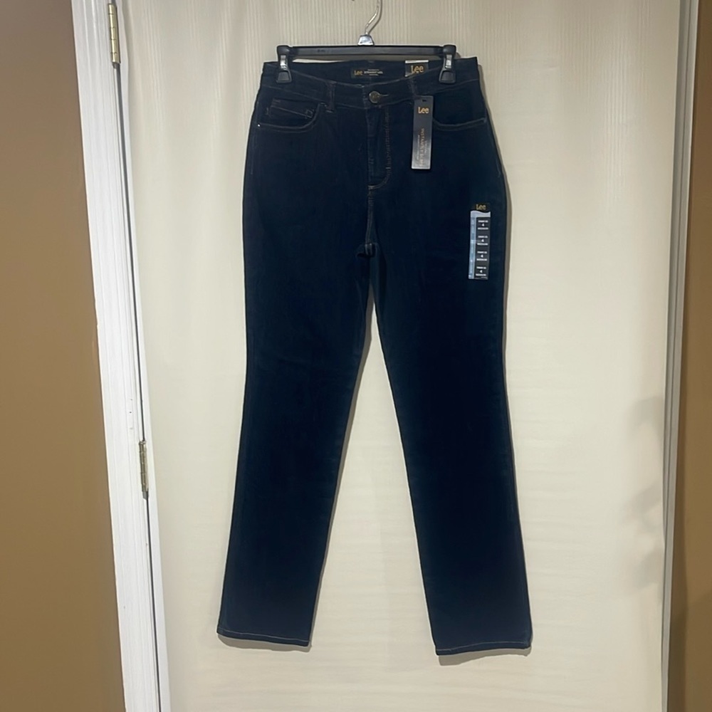 NWT LEE Women's Jeans Relaxed Fit Straight Leg High Rise Size 4